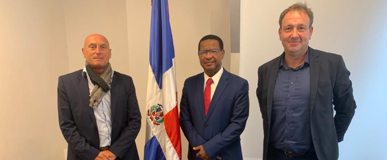 Visiting the ambassador of the Dominican Republic